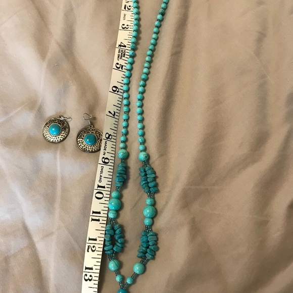 Faux Turquoise Desert 🌵 Necklace and Earring Set - New, Never worn - Picture 7 of 7